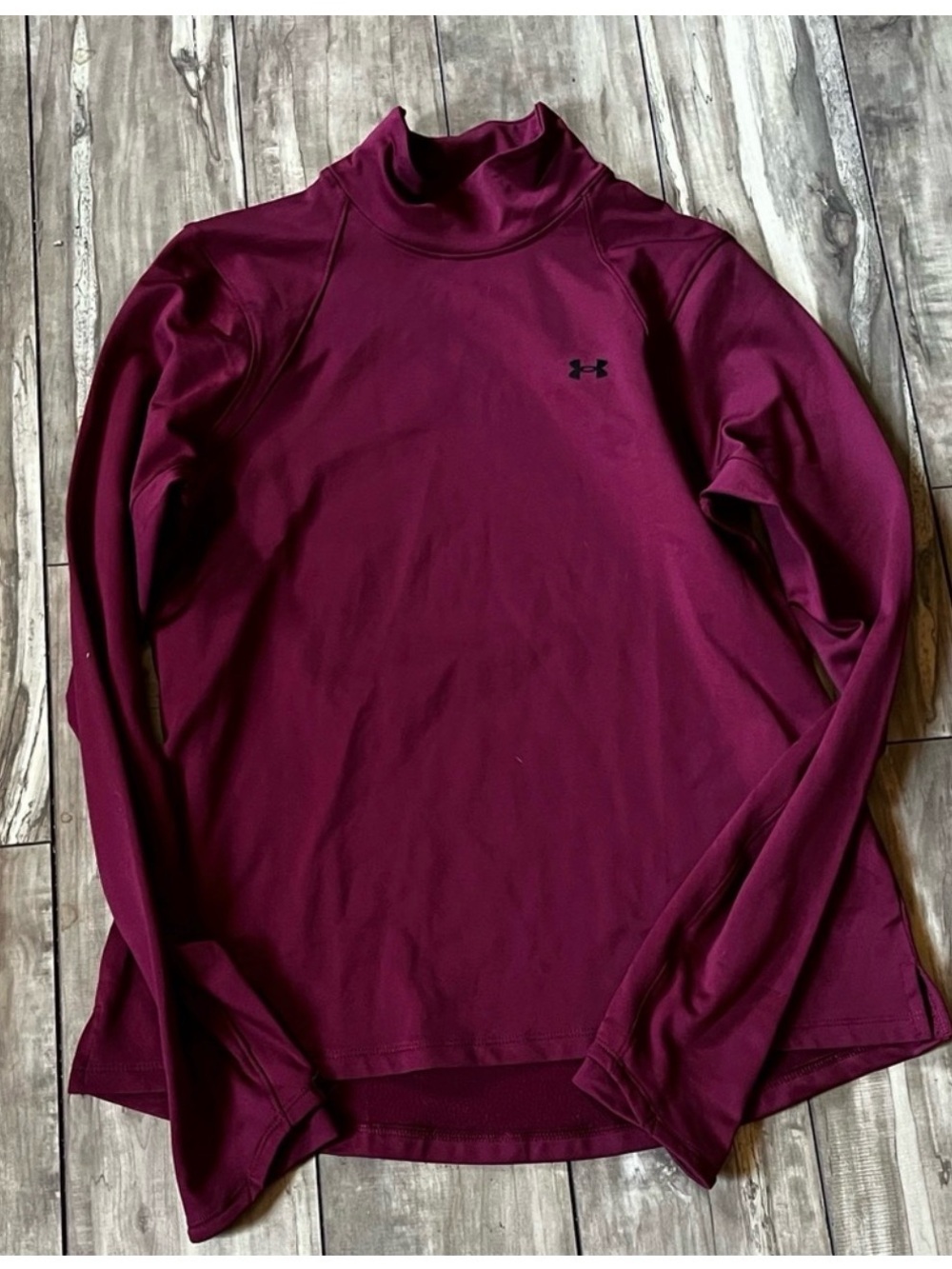 Under Armour Women's red Mock Neck long-sleeved top
